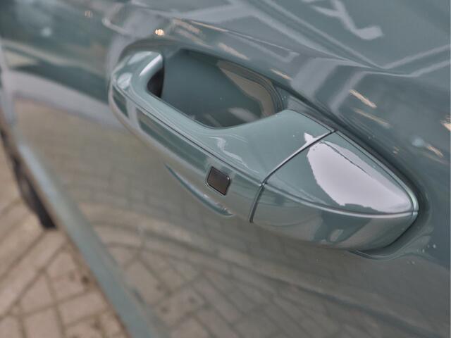 KIA e-Niro EV DynamicLine 64.8 kWh | Navigatie | Camera | Adaptive Cruise Control | Tot 10jr. Kia-Garantie | Trekhaak