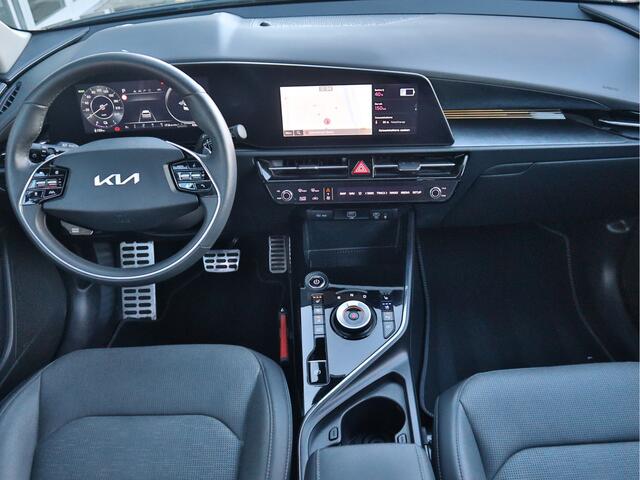 KIA e-Niro EV ExecutiveLine 64.8 kWh | Navigatie | Camera | Stoel/Stuurverwarming | All-Season banden | Tot 10Jr.Kia Garantie |
