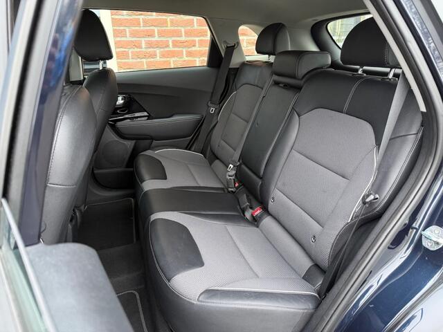 KIA e-Niro DynamicLine 64 kWh FASE 3 / SOH 100% / CAMERA / LED / NAVI / CLI