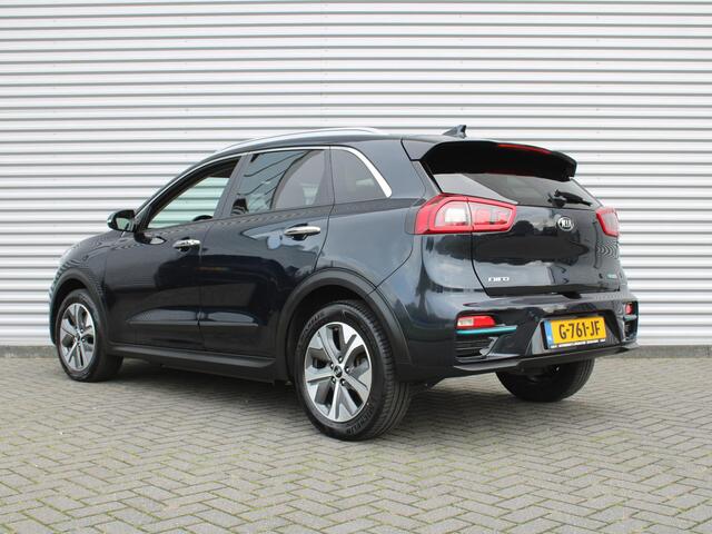 KIA e-Niro ExecutiveLine 64 kWh | Warmtepomp | Stuur-/stoelverwarming v+a | Stoelventilatie | Cruise adapt. | 17" LM | Leder | Camera |