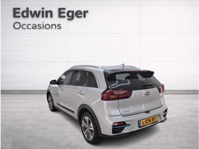 KIA e-Niro DynamicPlusLine 64 kWh 3-Fase | Panoramadak | SOH 100% | Cruise control ad. | Apple Carplay/Android | Led | Climate