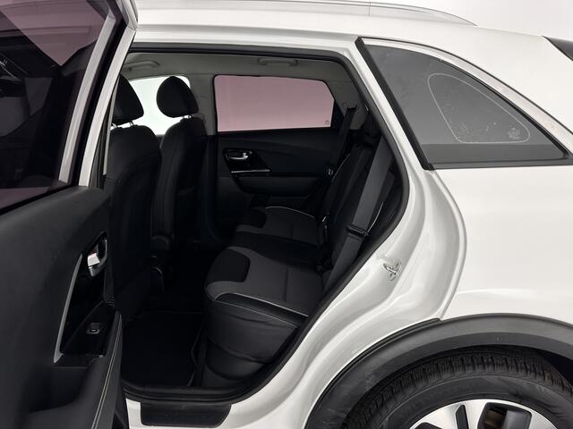 KIA e-Niro DynamicLine 64 kWh [ 3-Fase ] {SOH-100%} (INCL-BTW) Aut.*LEATHER-FABRIC | NAVI-FULLMAP | DAB+ | ADAPTIVE-CRUISE | CAMERA | HEATED-COMFORTSEATS | KEYLESS | DIGI-COCKPIT | SHIFT-PADDLES | CARPLAY | LANE-ASSIST | ...