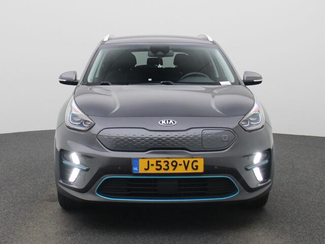 KIA e-Niro ExecutiveLine 64 kWh | Climate Control / ECC | Licht metalen velgen 17 inch | Trekhaak afneembaar | Cruise control Standaard| Navigatie | Lederen bekleding | Elektrisch verst. stoelen | Stoelverwarming | LED koplampen | Park Distance Control voor en achte