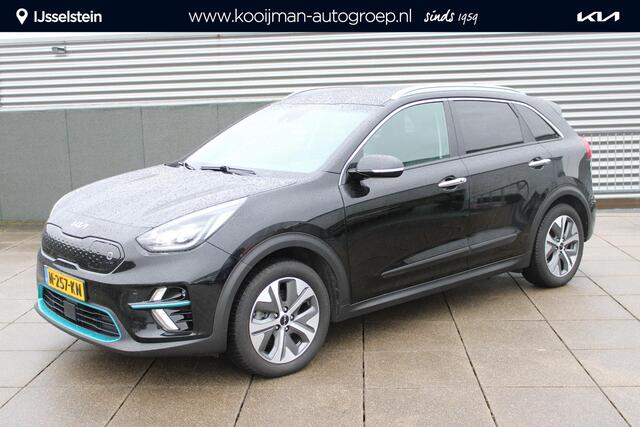 KIA e-Niro DynamicPlusLine 64 kWh Navigatie / Stuur+Stoel Verw / Schuifdak / All-season banden