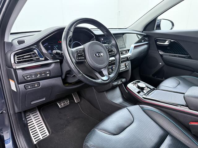 KIA e-Niro ExecutiveLine 64kWh SOH 100% Warmtepomp Leder Elek.Stoel+Memory JBL®-Audio Pdc Navi Ecc Camera Apple Carplay Android Auto Stoelverwarming+Koeling Stuurverwarming Lmv Privacy Glas DAB Vess Lane Assist Blind Spot 100% Dealeronderhouden