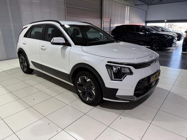 KIA e-Niro EV DynamicLine 64.8 kWh Stoel verwarming, Apple Carplay/Android Auto, Navigatie, Camera.