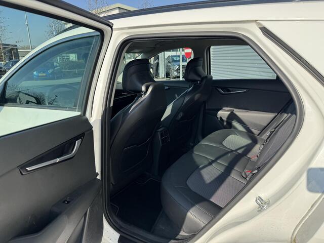 KIA e-Niro EV DynamicLine 64.8 kWh NW geleverd & Onderhouden | Trekhaak afneembaar!