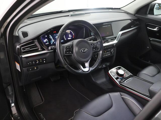 KIA e-Niro ExecutiveLine 64 kWh | Panoramadak | Stoel/Stuurwielverwarming | Adaptieve Cruise Control | Keyless Go | LED Koplampen |