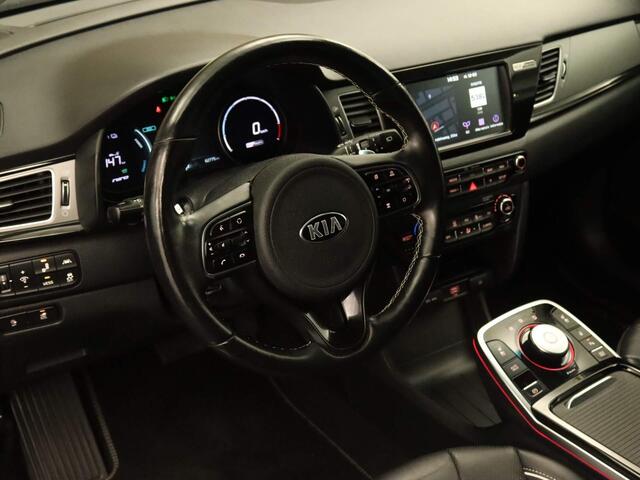 KIA e-Niro ExecutiveLine 64 kWh - ORIGINEEL NEDERLANDSE AUTO - AFNEEMBARE TREKHAAK - 750KG TREKGEWICHT - STOELVERWARMING & VENTILATIE VOOR - STUURVERWARMING - ACHTERBANK VERWARMD - APPLE CARPLAY/ANDROID AUTO