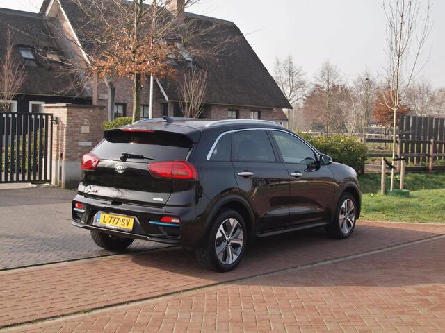 KIA e-Niro DynamicPlusLine 64 kWh | Panoramadak | Apple Carplay | Cruise Control | FASE 3 |