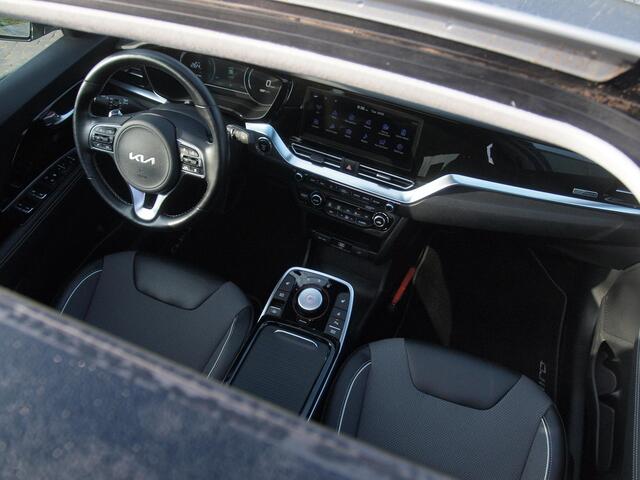 KIA e-Niro DynamicPlusLine 64 kWh | SOH 100% | Fase 3 | Panoramadak | Camera | Apple Carplay | Cruise Control