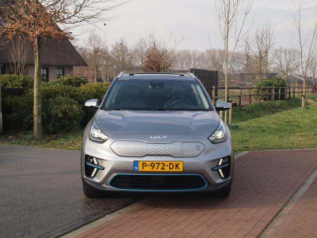 KIA e-Niro DynamicPlusLine 64 kWh | SOH 100% | Fase 3 | Panoramadak | Camera | Apple Carplay | Cruise Control