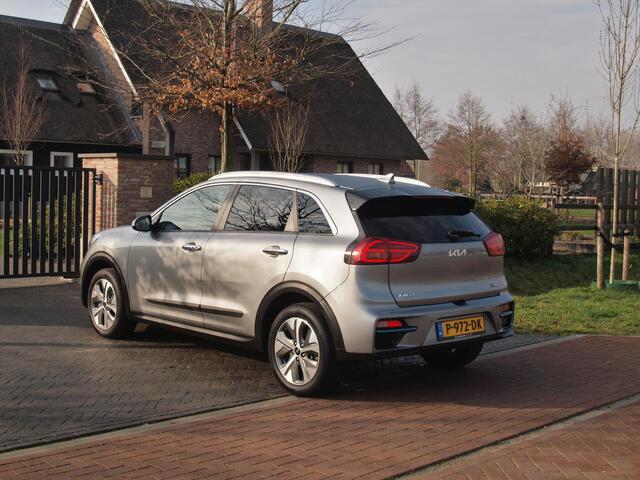 KIA e-Niro DynamicPlusLine 64 kWh | SOH 100% | Fase 3 | Panoramadak | Camera | Apple Carplay | Cruise Control