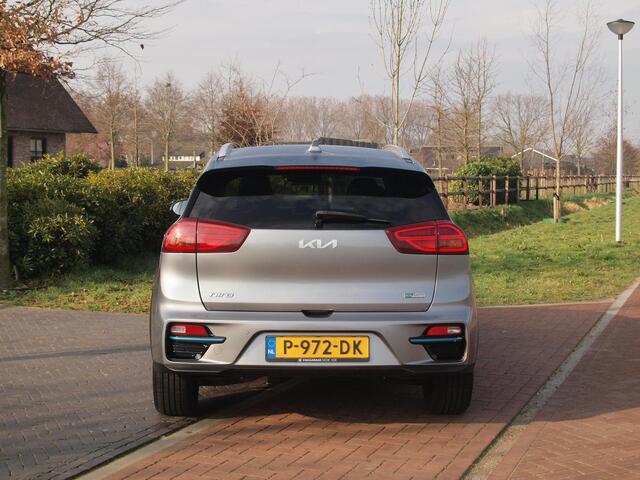 KIA e-Niro DynamicPlusLine 64 kWh | SOH 100% | Fase 3 | Panoramadak | Camera | Apple Carplay | Cruise Control