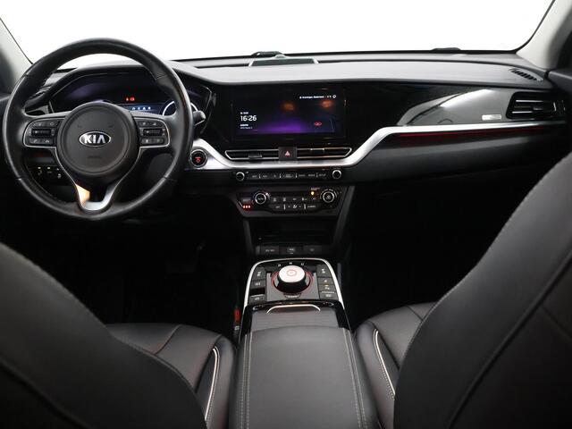 KIA e-Niro ExecutiveLine 64 kWh | Lederen Bekleding | JBL Audio | Dodehoekdetectie | Stoel/Stuurwielverwarming | Stoelventilatie | Elektrisch bedienbare bestuurdersstoel met geheugenfunctie