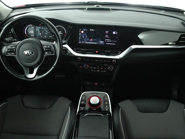 KIA e-Niro DynamicPlusLine 64 kWh | Camera | Dode Hoek Sensor | Navigatie | Adaptive Cruise Control | Stoel & Stuurverwarming |