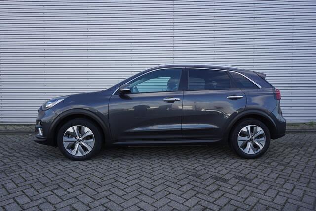 KIA e-Niro ExecutiveLine 64 kWh Climate / Navi / Cruise / Leder / Stoelverw. + koeling / DAB / SOH 94% / NAP