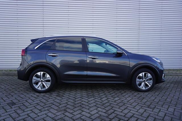 KIA e-Niro ExecutiveLine 64 kWh Climate / Navi / Cruise / Leder / Stoelverw. + koeling / DAB / SOH 94% / NAP