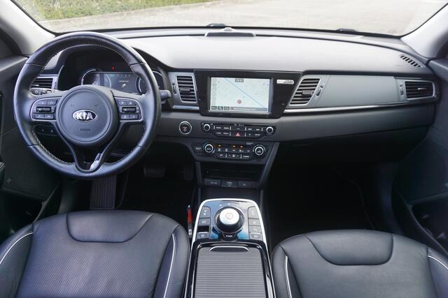 KIA e-Niro ExecutiveLine 64 kWh Climate / Navi / Cruise / Leder / Stoelverw. + koeling / DAB / SOH 94% / NAP