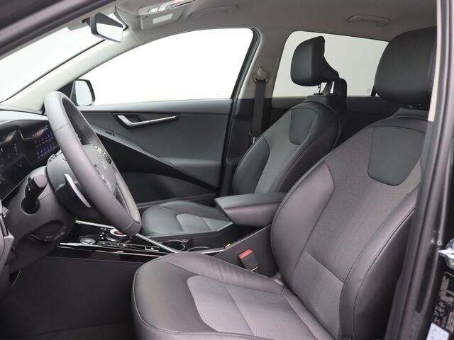 KIA e-Niro EV Edition Advanced 64.8 kWh 204PK Trekhaak, Warmtepomp, Achteruitrijcamera, Keyless, Stoel-Stuurverwarming, Navi, 17" LM Velgen, Parkeersensoren voor en achterzijde, Side Assist