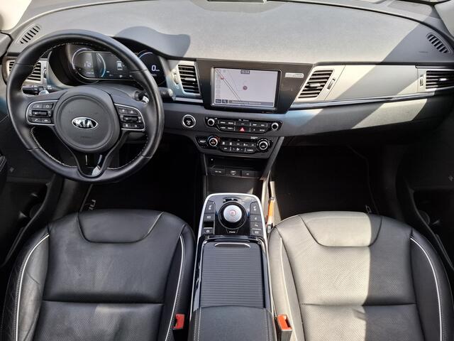 KIA e-Niro ExecutiveLine 64 kWh ADAPT CRUISE CAMERA JBL SOUND MEMORY STOEL LEER LED NAVI ECC