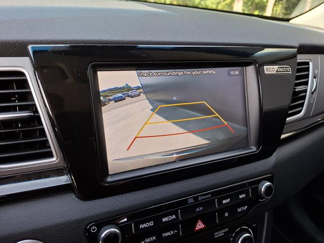 KIA e-Niro ExecutiveLine 64 kWh ADAPT CRUISE CAMERA JBL SOUND MEMORY STOEL LEER LED NAVI ECC