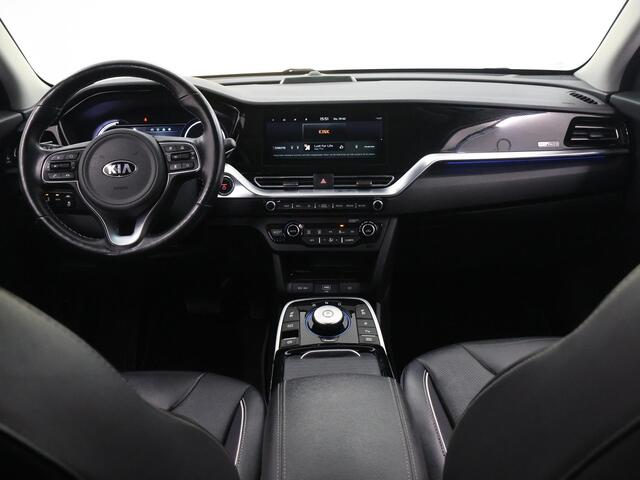 KIA e-Niro ExecutiveLine 64 kWh | Panoramadak | Lederen Bekleding | JBL Audio | Dodehoekdetectie | Stoel/Stuurwielverwarming | Stoelventilatie | Elektrisch bedienbare bestuurdersstoel met geheugenfunctie
