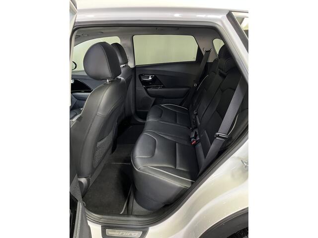 KIA e-Niro ExecutiveLine 64 kWh 1E EIGN/ECC/APPLE/100% SOH/3 FASE