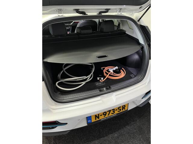 KIA e-Niro ExecutiveLine 64 kWh 1E EIGN/ECC/APPLE/100% SOH/3 FASE