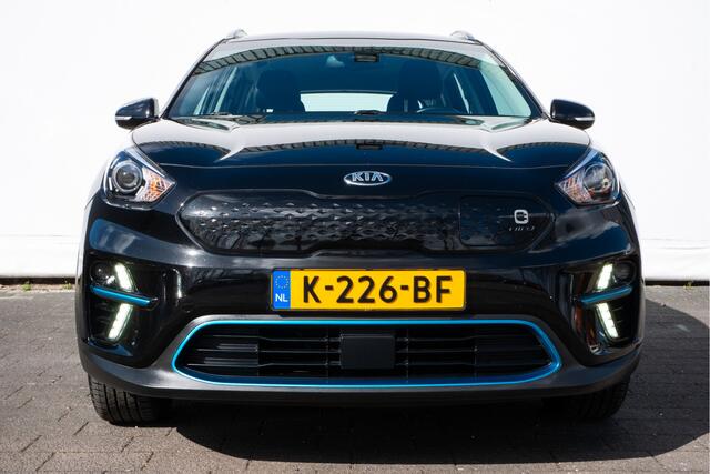 KIA e-Niro DynamicLine 64 kWh Trekhaak/ 3-Fase/ Stoel-stuurverwarming/ Camera/ Dab/ Adapt. cruise/ Ambient verlichting
