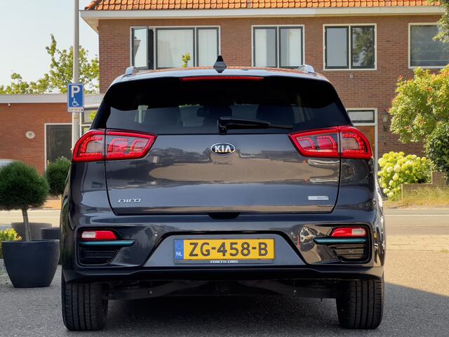 KIA e-Niro EXECUTIVE 64 KWH AUTOM. VOL-LEDER NAVI CAMERA AIRCO LED LMV PDC