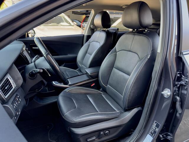 KIA e-Niro EXECUTIVE 64 KWH AUTOM. VOL-LEDER NAVI CAMERA AIRCO LED LMV PDC