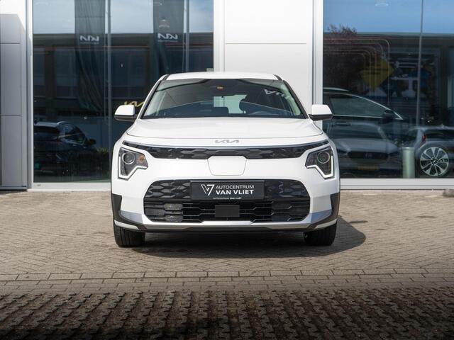 KIA e-Niro EV Light Edition 64.8 kWh | Navigatie | Achteruitrijcamera | Airco | Cruise control Adaptief |