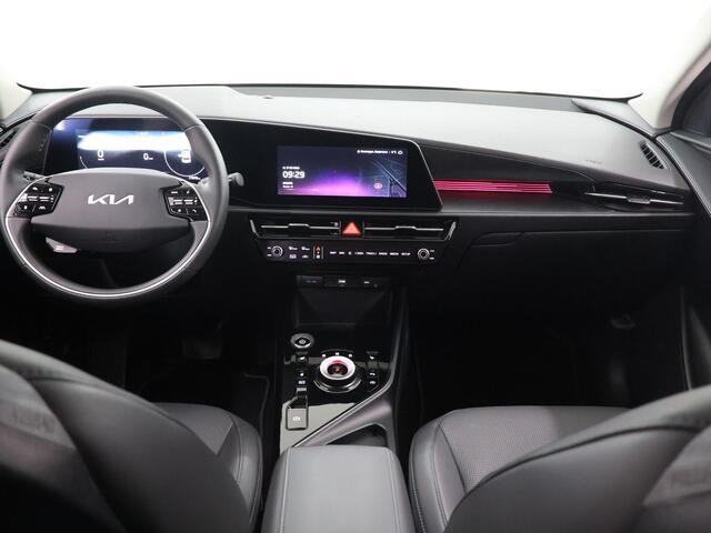 KIA e-Niro EV Plus 64.8 kWh | Schuif / Kanteldak | Stoel/Stuurwielverwarming | Elektr. Achterklep | Led Koplampen | Sfeerverlichting |