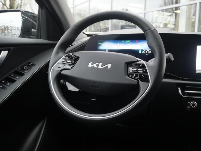 KIA e-Niro EV Light Advanced 64.8 kWh | Navi | Camera | Carplay | Stoel&stuur verwarming | 3Fase