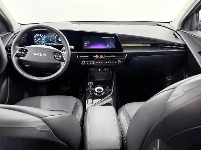 KIA e-Niro EV Plus 64.8 kWh | Schuif / Kanteldak | Stoel/Stuurwielverwarming | Elektr. Achterklep | Led Koplampen | Sfeerverlichting |
