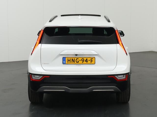 KIA e-Niro EV Plus 64.8 kWh | Schuif / Kanteldak | Stoel/Stuurwielverwarming | Elektr. Achterklep | Led Koplampen | Sfeerverlichting |