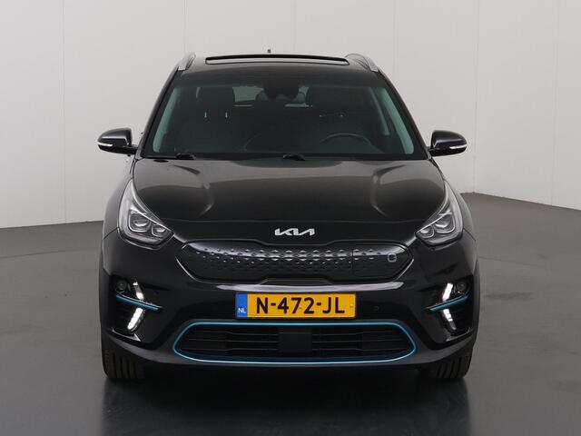 KIA e-Niro DynamicPlusLine 64 kWh | Panoramadak | Stoel/Stuurwielverwarming | Adaptieve Cruise Control | Keyless Go | LED Koplampen |