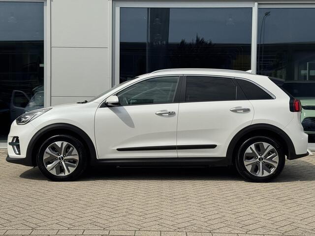 KIA e-Niro ExecutiveLine 64 kWh | JBL audio | Stoel verwarming en ventilatie | Stuurverwarming | Lederen | Dodehoek detectie | Navigatie | Apple Carplay / Android Auto | Elektrisch bedienbare bestuurdersstoel met geheugen