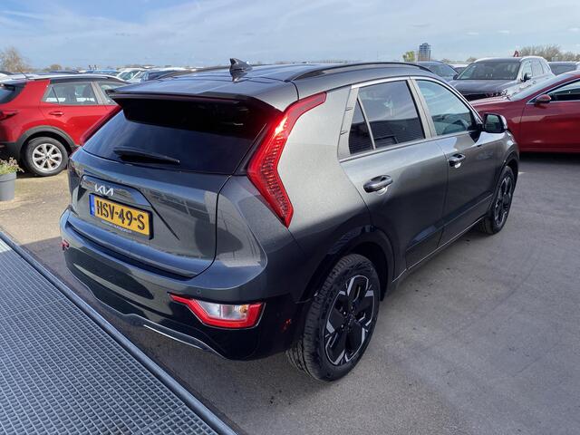 KIA e-Niro EV Light Advanced 64.8 kWh Nederlandse auto, stoel- & stuurverwarming, navigatie, Apple CarPlay/Android Auto, boekjes compleet, dealer onderhouden!