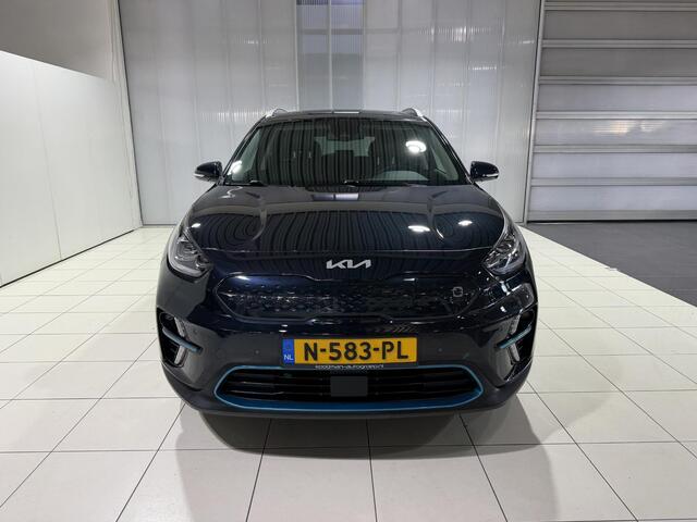 KIA e-Niro ExecutiveLine 64 kWh Stoel en Stuur verwarming, Schuif kantel dak, Apple Carplay/Android Auto.