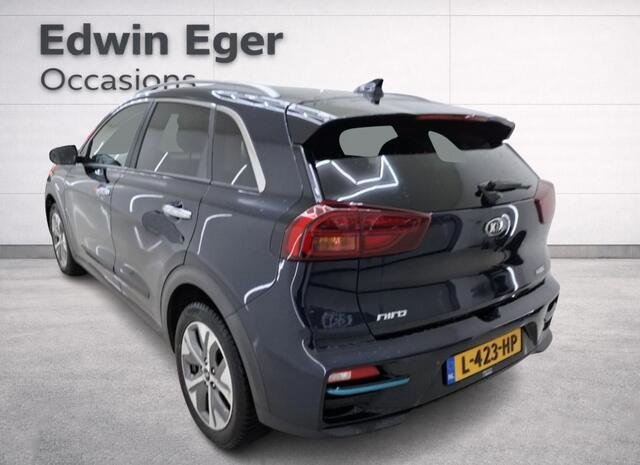 KIA e-Niro ExecutiveLine 64 kWh | Leder | Panorama | SOH 100% | Warmtepomp | Andriod Auto | Apple carplay | 3-Fase