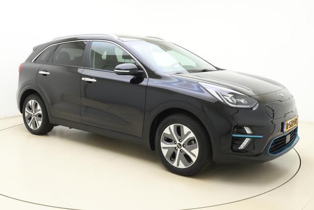 KIA e-Niro ExecutiveLine 64 kWh 204pk | Full Options | Lederen Bekleding | Trekhaak | Navigatie | Panoramadak | Stoelverwarming - verkoeling | 1e Eigenaar | Camera