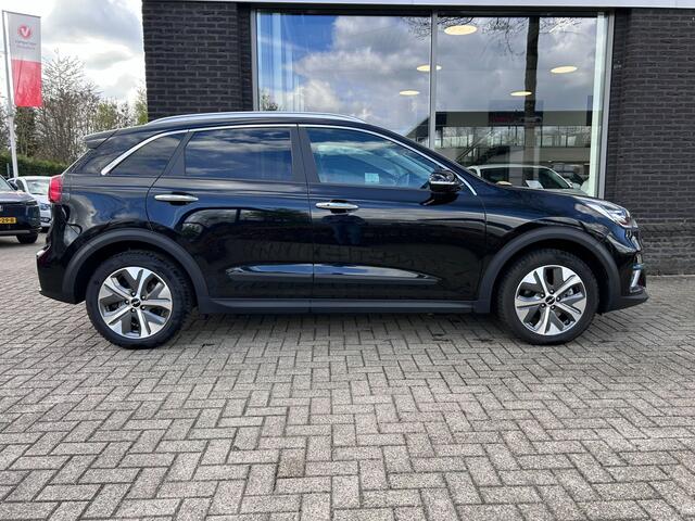 KIA e-Niro DynamicPlusLine 64 kWh | SOH 100% | schuif- k dak | Apple cp/Android auto |