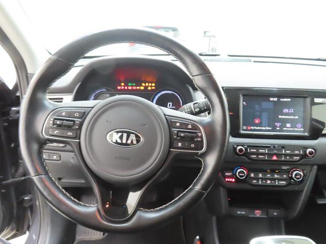 KIA e-Niro ExecutiveLine 64 kWh | Trekhaak | Leder | SOH 100% | Andriod Auto | Apple carplay | Navigatie | Led