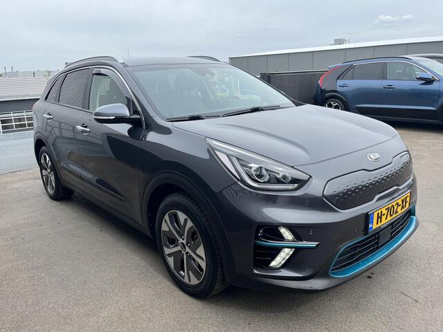 KIA e-Niro ExecutiveLine 64 kWh Trekhaak, Stoelkoeling, Stoelverwarming, Dodehoekdetectie, Nieuw geleverd, Dealeronderhouden, JBL, PDC, Navigatie, Leder