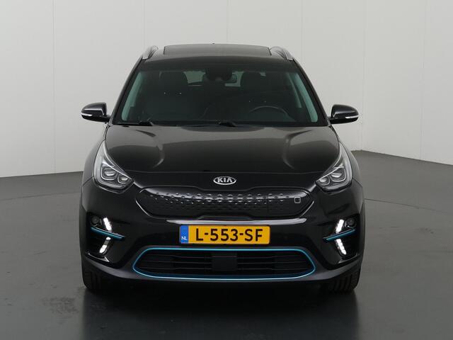 KIA e-Niro ExecutiveLine 64 kWh | Panoramadak | Stoel/Stuurwielverwarming | Adaptieve Cruise Control | Keyless Go | LED Koplampen |