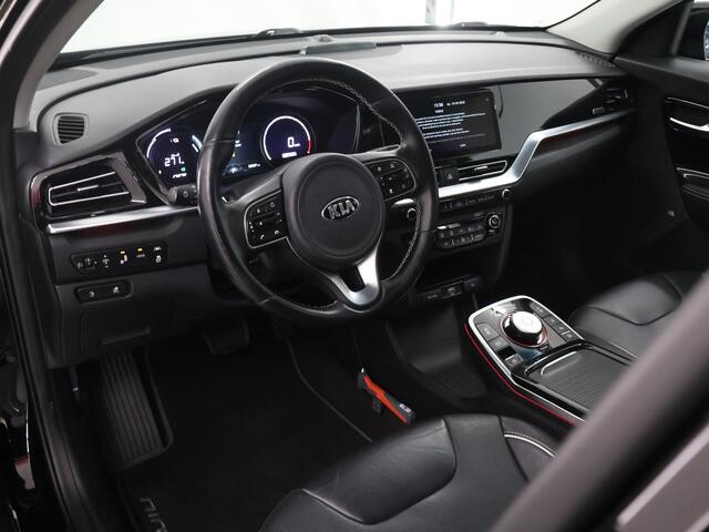 KIA e-Niro ExecutiveLine 64 kWh | Panoramadak | Stoel/Stuurwielverwarming | Adaptieve Cruise Control | Keyless Go | LED Koplampen |