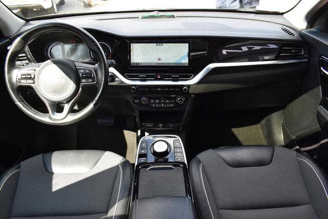 KIA e-Niro DynamicPlusLine 64 kWh | Schuif/Kantel dak | Navigatie | Adaptieve cruise Control | Tot 10Jr. Kia-Garantie |