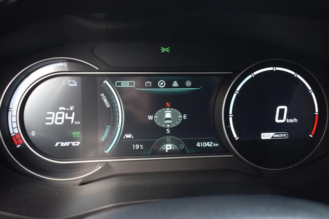 KIA e-Niro DynamicPlusLine 64 kWh | Schuif/Kantel dak | Navigatie | Adaptieve cruise Control | Tot 10Jr. Kia-Garantie |